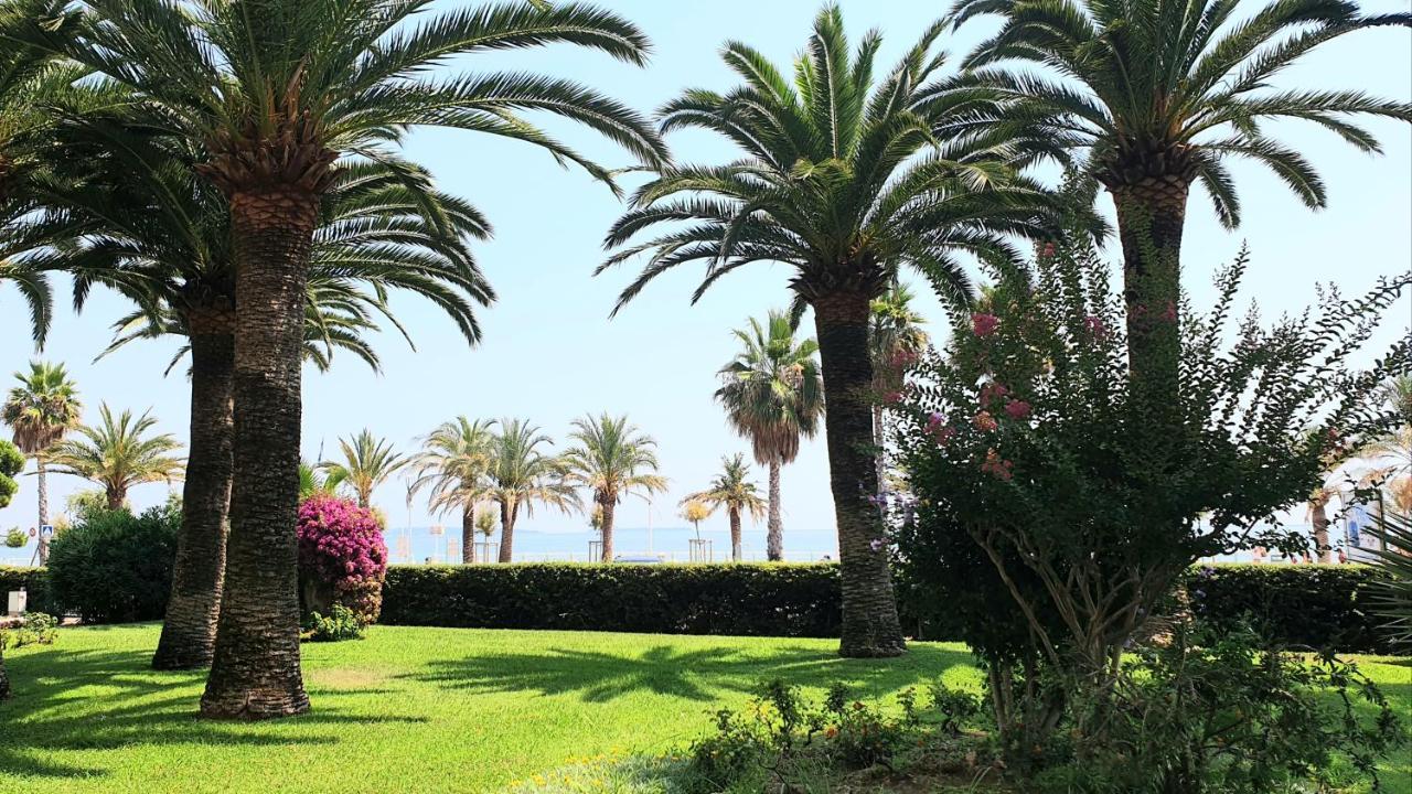 Garden And Beach Sea View Apartment Cannes Exterior photo